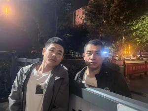 市文旅集團(tuán)一線戰(zhàn)“疫”之：古有木蘭替父從軍，今有老翁代子抗“疫”——集團(tuán)員工父子王小強(qiáng)、王浩的抗“疫”故事
